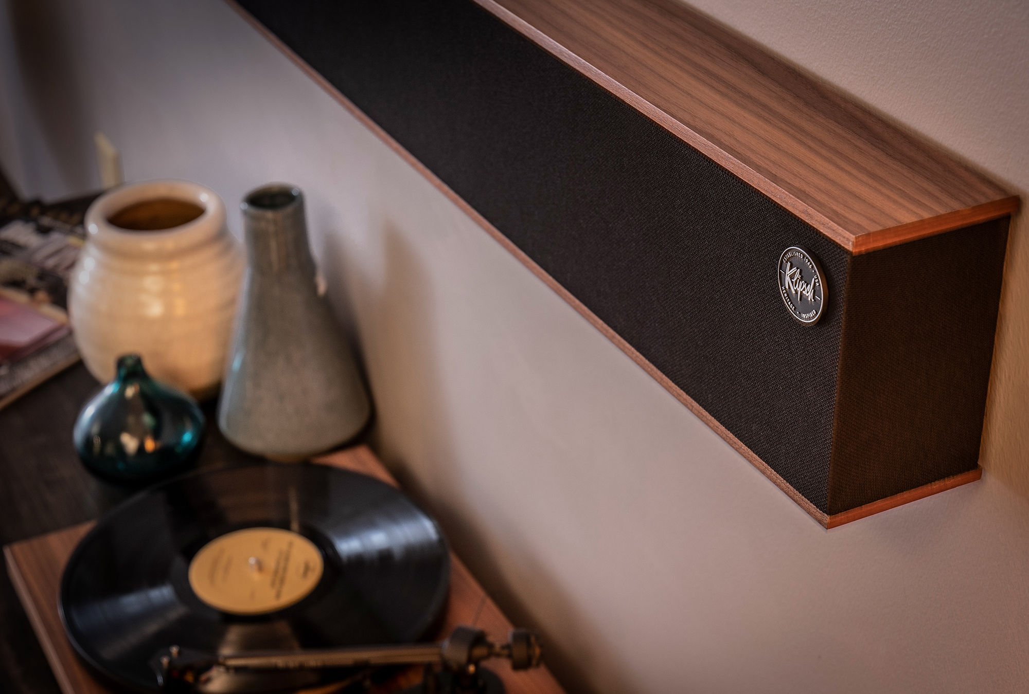 Klipsch Heritage Theater Bar: The Ultimate Home Cinema Sound Enhancement